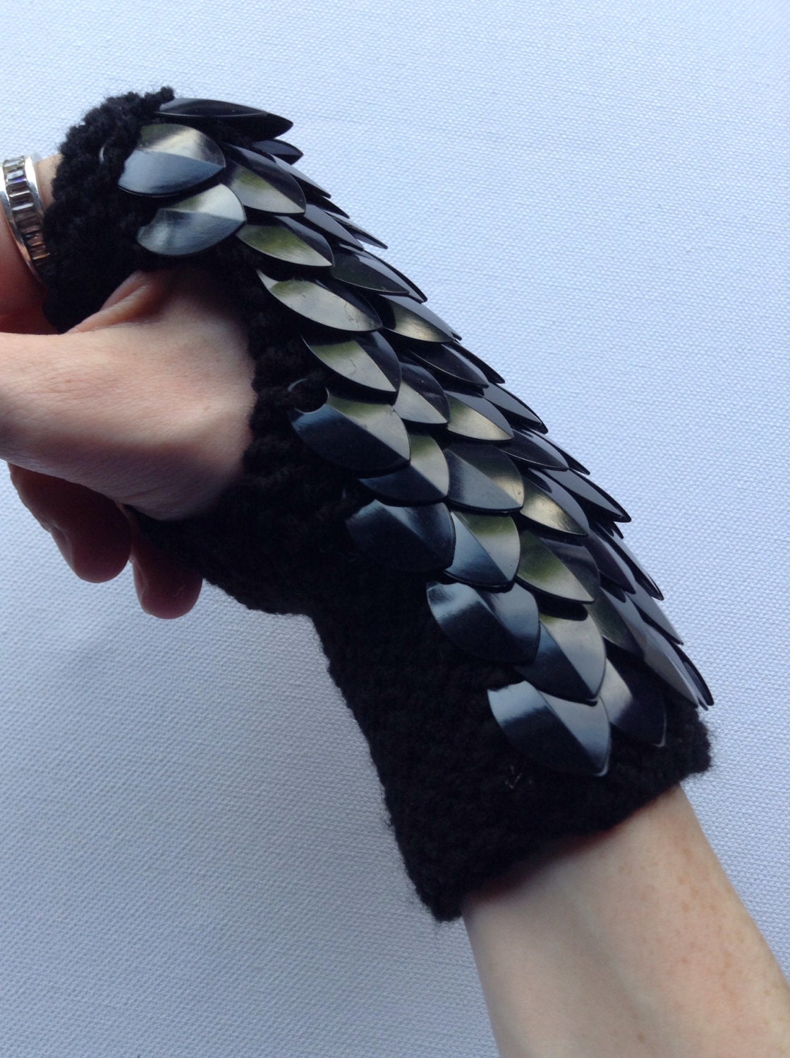 Black dragon scale gloves
