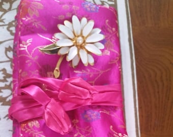 Jewelry roll, travel case, jewelry travel roll, jewelry holder, jewelry storage, jewelry organizer, pink jewelry roll, womens holiday gifts
