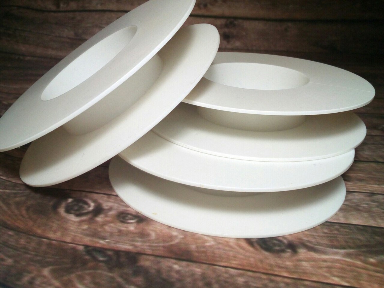 White Plastic Spools Empty Spool by ShiboriCraft on Etsy