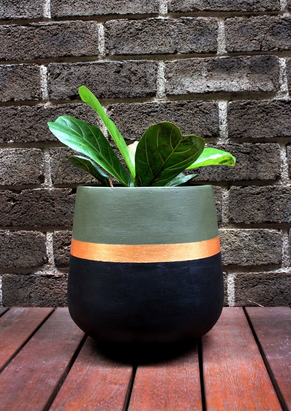 Handpainted lightweight indoor plant pot khaki black gold