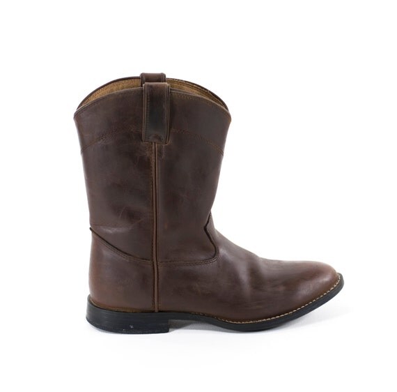 flat bottom cowboy boots