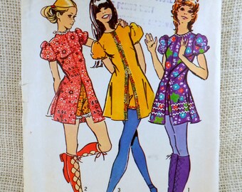 Vintage sewing pattern Butterick 9544 Hot Pants set Overskirt Bust 32.5 kawaii 1970s Puff Sleeve dress mini high neck