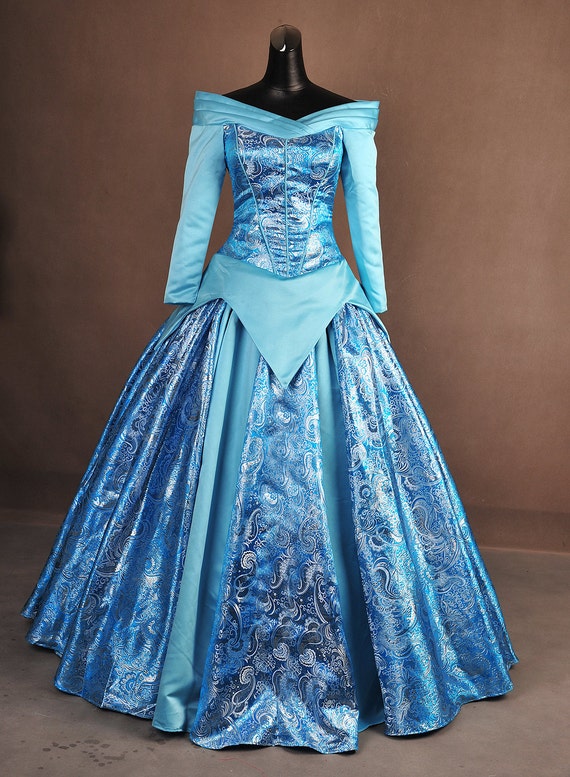 sleeping beauty night gown