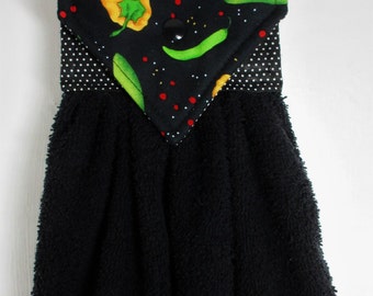 Hanging Kitchen Towel, Peppers Hand Towel, Hanging Hand Towel, Hot Pepper Kitchen Towel, Pepper Kitchen Decor, Kitchen Hanging Towel