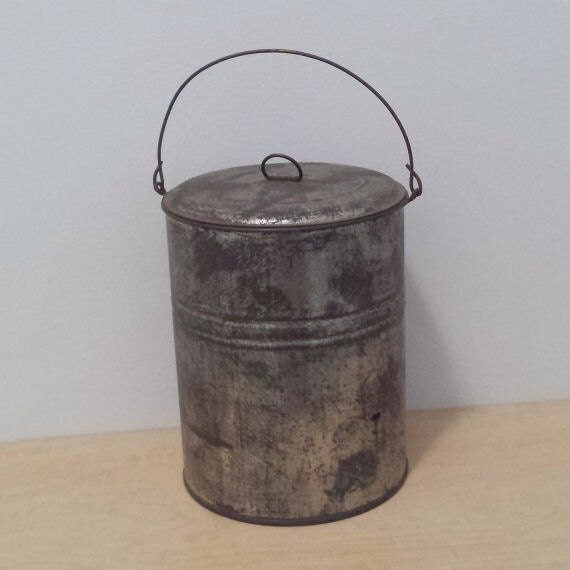 Tin Lunch Pail with Lid and Handle metal bucket vintage
