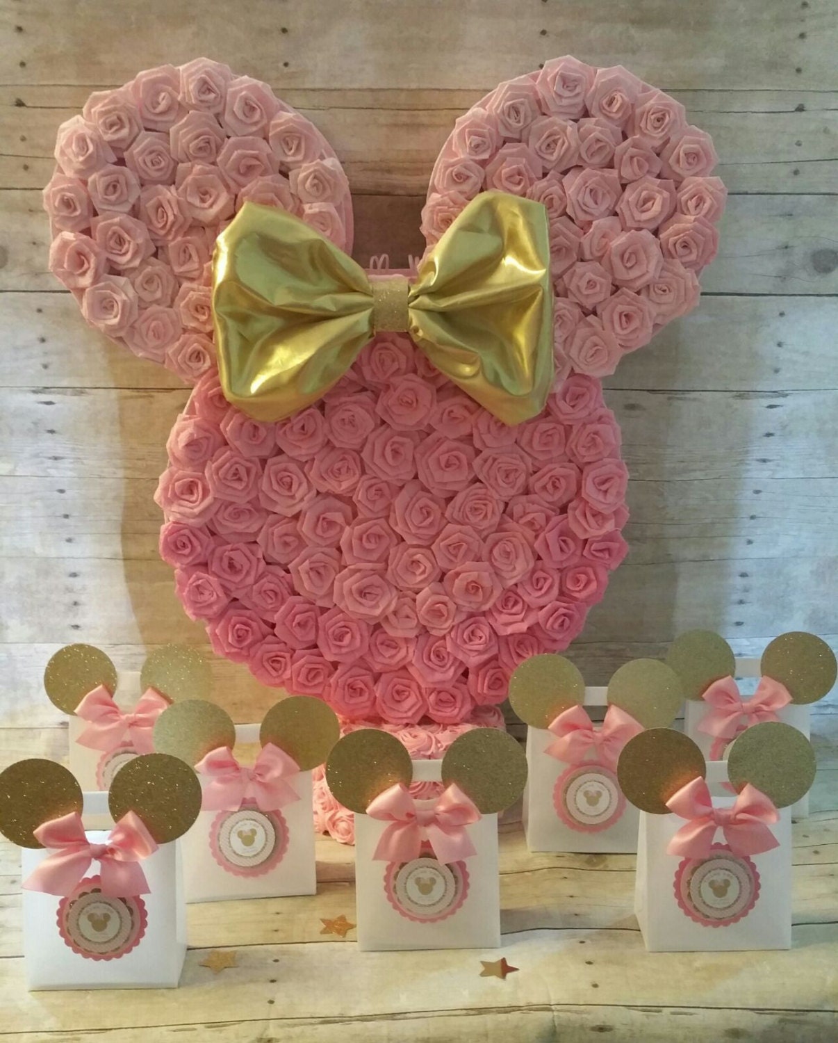 Pink and gold Minnie Mouse PiñataGold Minnie Mouse Party