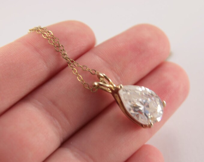 Wedding Crystal Necklace Large Teardrop Diamond Bridesmaid Gift Pendant Necklace Pear Cut Diamond Solitaire Imitation Necklace 1/20 14 KT GF