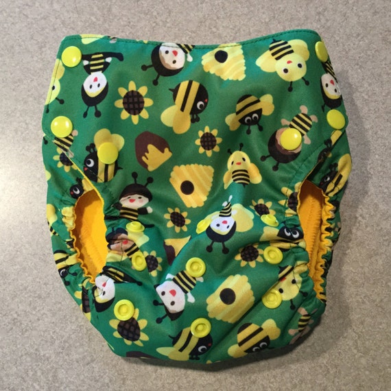 AI2 MediumLarge Cloth Diaper with two Soakers