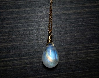 Genuine moonstone-Rainbow moonstone-Blue moonstone-Moonstone charm-moonstone necklace-natural moonstone jewelry-june birthstone-gift for her