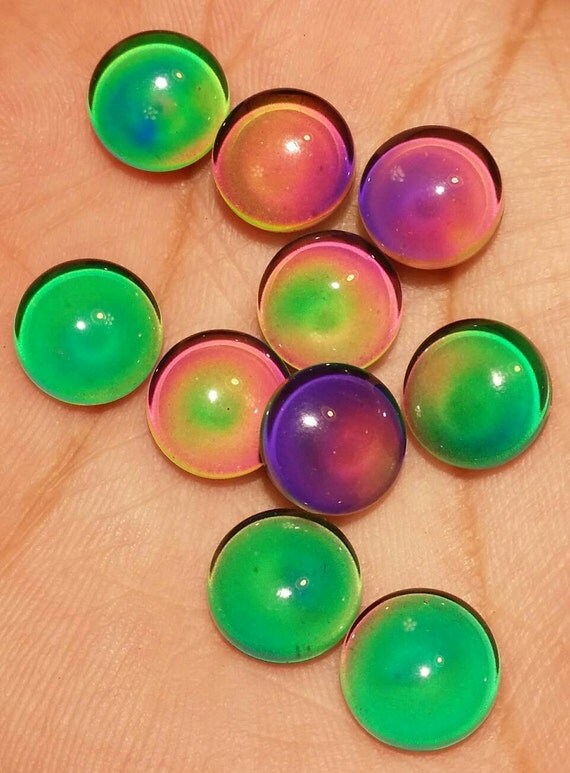 Color changing glass 10mm mood cabochons 10 pcs slighty