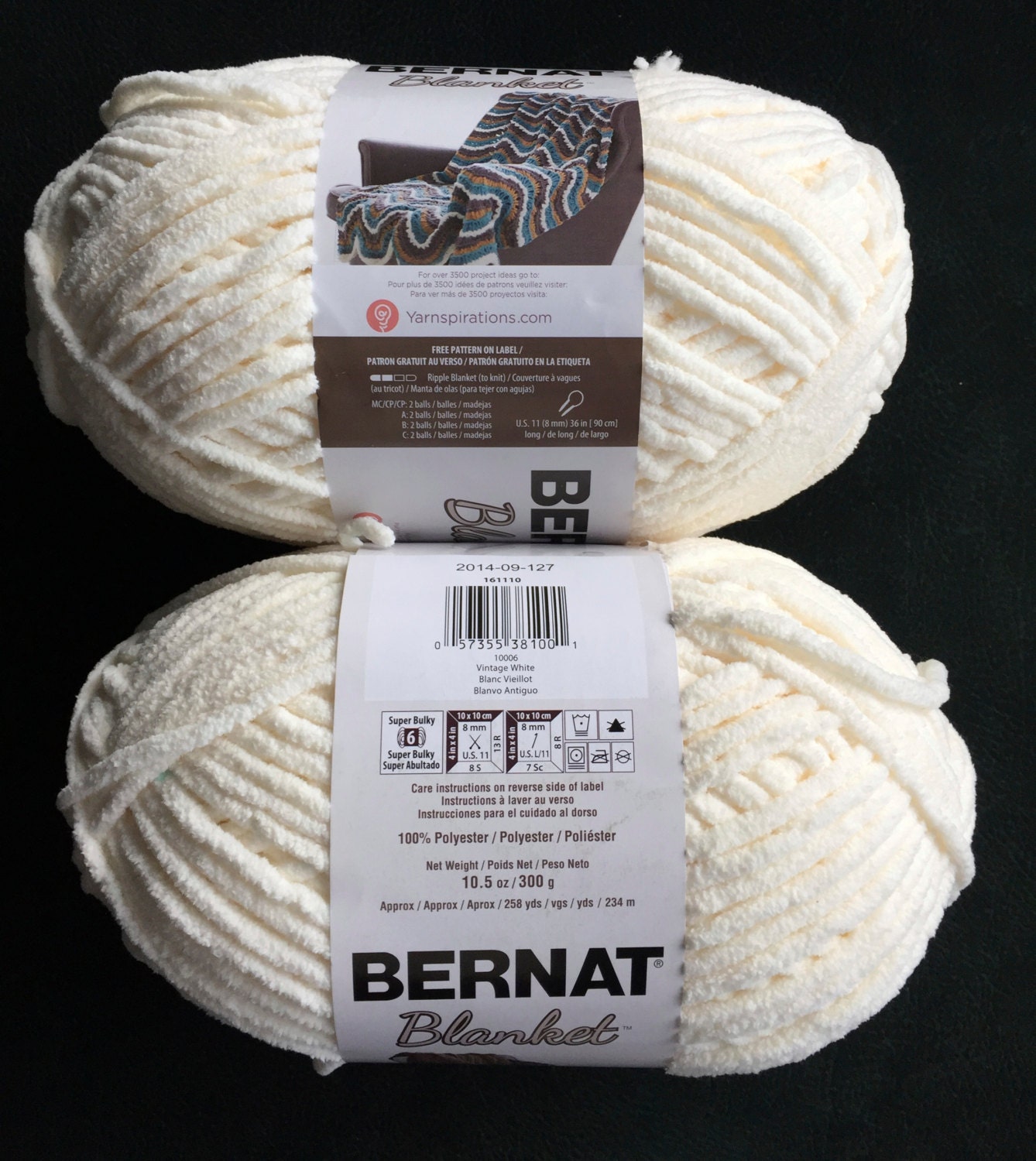 VINTAGE WHITE Bernat Blanket Yarn COLOR 10006 Big 10.5oz
