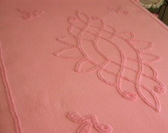 SALE Full Chenille Bedspread Pink Double Chenille CLEAN Vintage