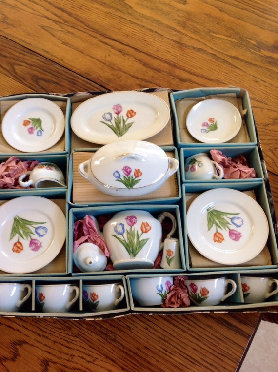 Child's Tea/Dinner Set Made In Japan 1950s