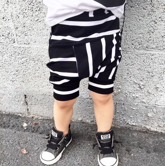 Stripe toddler harem shorts / Baby harem by PoshKiddosapparel