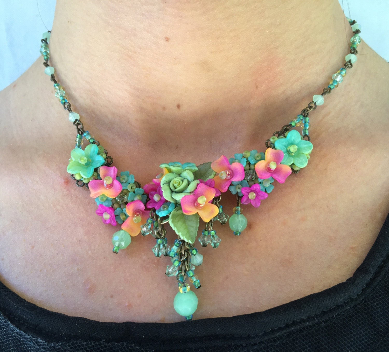 TROPICAL VEE NECKLACE Handbeaded Vintage Jewelry By Designer