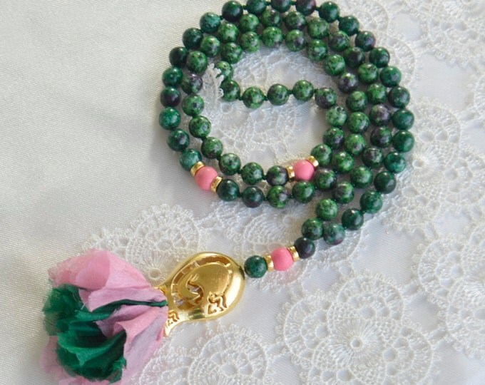 tulip silk green islamic rosary, golden tulip pendant, sibha, gemstone misbaha, eid-gift, dikr, dua doa, 99 Names of Allah Asma ul Husna,