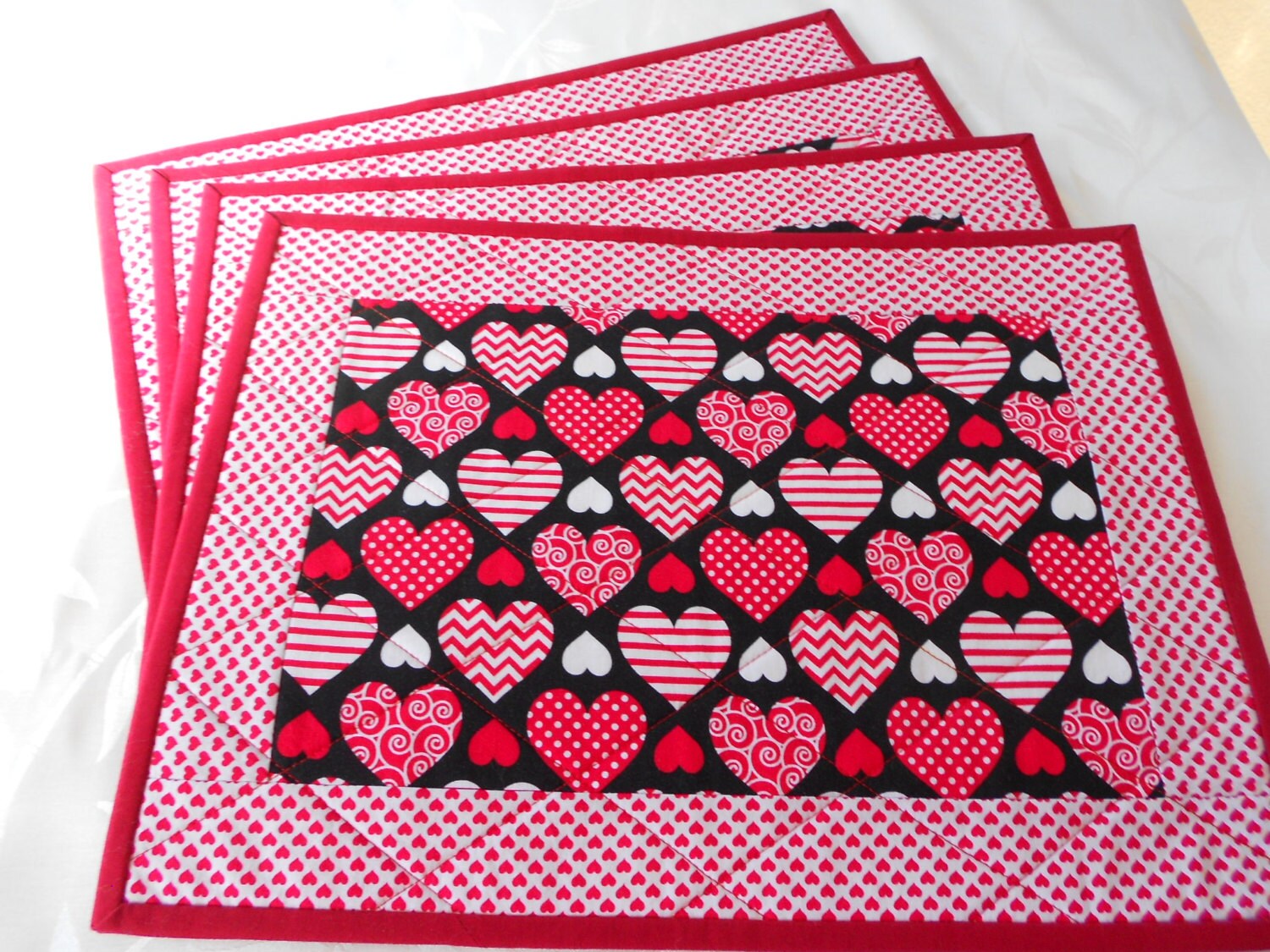 Valentine Placemats Red Hearts with Black Background/ Set of