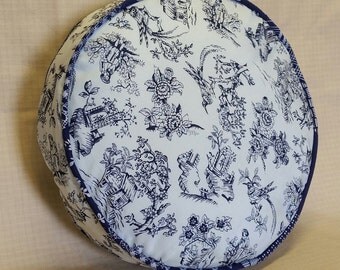 Claire Cushion- lined silk French toile, boxed-n-piped, concealed zipper, navy and sky blue, round.