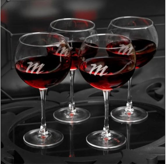 Custom wine glasses, Personalized Connoisseur Red Wine Glass