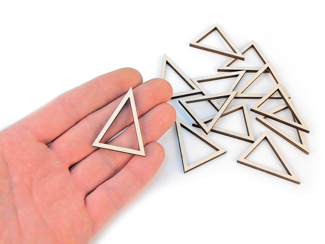 10pcs. 4cm Wooden Triangle Shape Wood Pendants Triangle