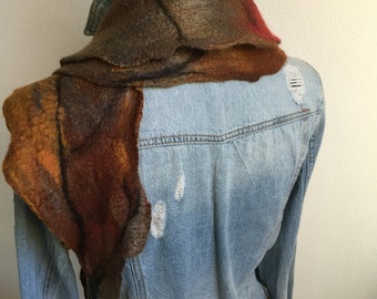 Art to wear ... Hand felted scarf in beautiful shiny dyed Merino Wool with silk ... Art to wear!