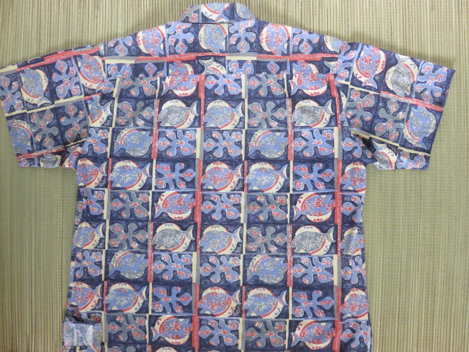Vintage Hawaiian Shirt 80s AVi Collection by KAHALA Fish