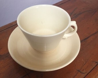 Woods Jasmine Vintage Cup & Saucer Duo - Very Retro