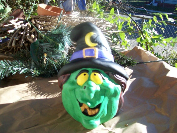 Ceramic Witches Head, Autumn decor, Halloween decor, fun for kids decor, childrens decoration, ceramic, Hand Painted