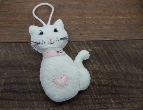 Felt Cat Ornament by BananaBugAndZod on Etsy