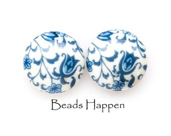 VINTAGE 16mm Round Glass Cabochons with Delft Blue Floral Patterning, Half Drilled Hole in Center Back, Made in Japan, (D1-R6-C3) Quantity 2