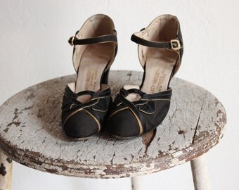 1920s Peggy Flapper Shoes / Black & Gold Shoes