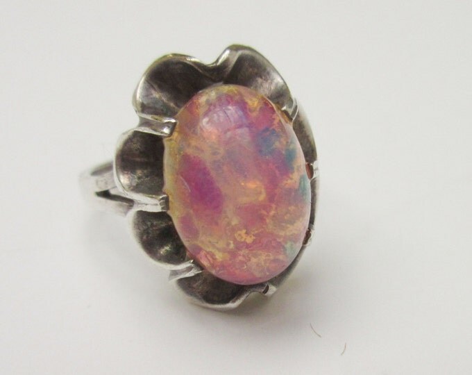 Sterling Pink opal Glass ring size 7 sterling silver flower pink art glass cabochon