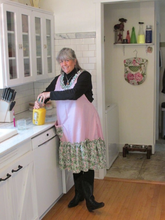 white pinafore apron plus size