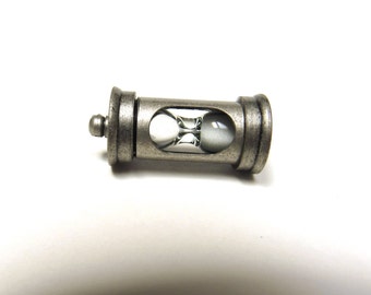 Hourglass Pendant 29mm Steampunk Sand Hour Glass Unique Steam punk Antique Silver Glass Geekery Wholesale Jewelry Supply CrazyCoolStuff