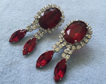 Vintage Deep Red/Clear Rhinestone Earrings - Screw Back - Glamorous!