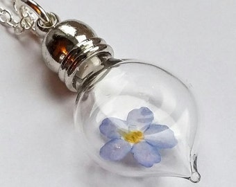 Forget-me-not Necklace - Flower Jewellery - Gifts for her - Flower Necklaces - Christmas Gift - Minimalist necklace - Gifts for mothers