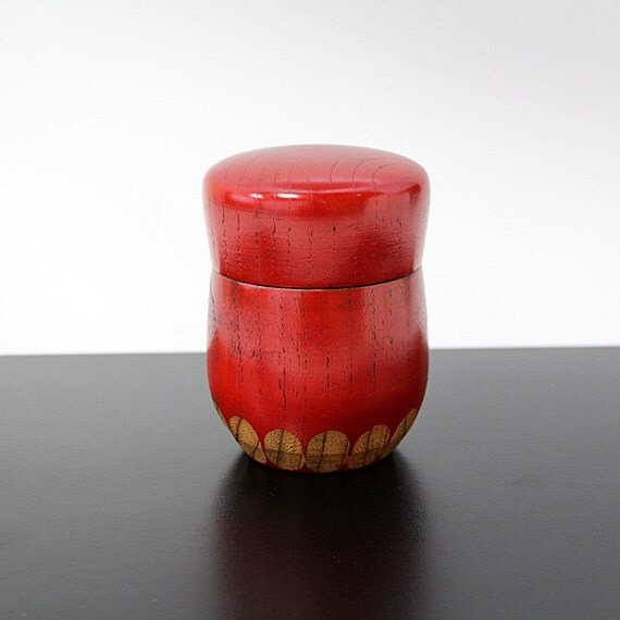Japanese Tea Canister Natural Wood Lacquer Ware Red by JAPANTIQUE
