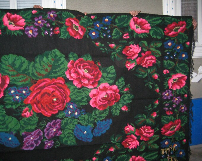 Bessarabian Kilim. Vintage Kilim, Handmade 45 years old, handmade.rose carpet, Ukrainian, Bessarabian carpet, ber