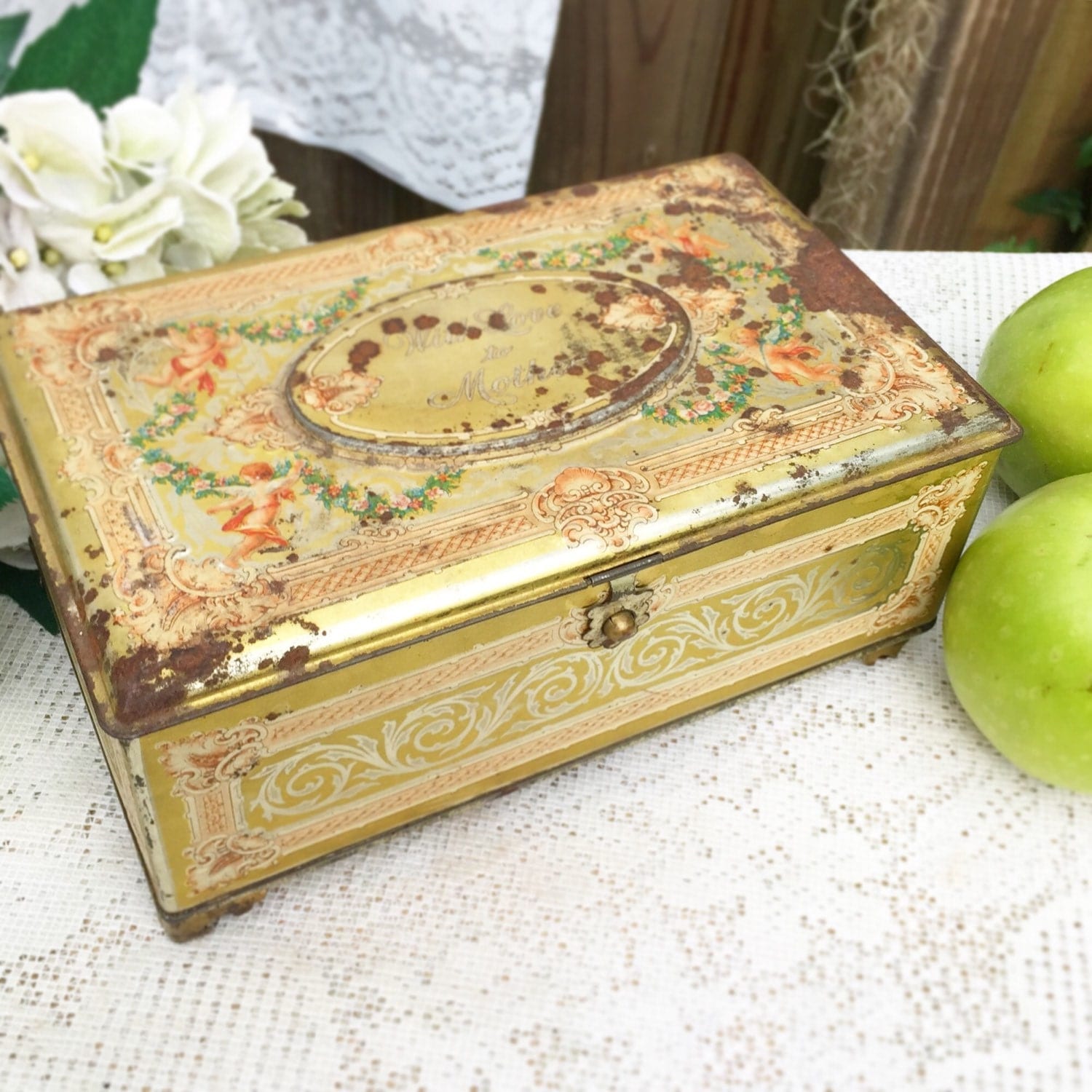 Antique Decorative Artstyle Chocolates tin box With Love to