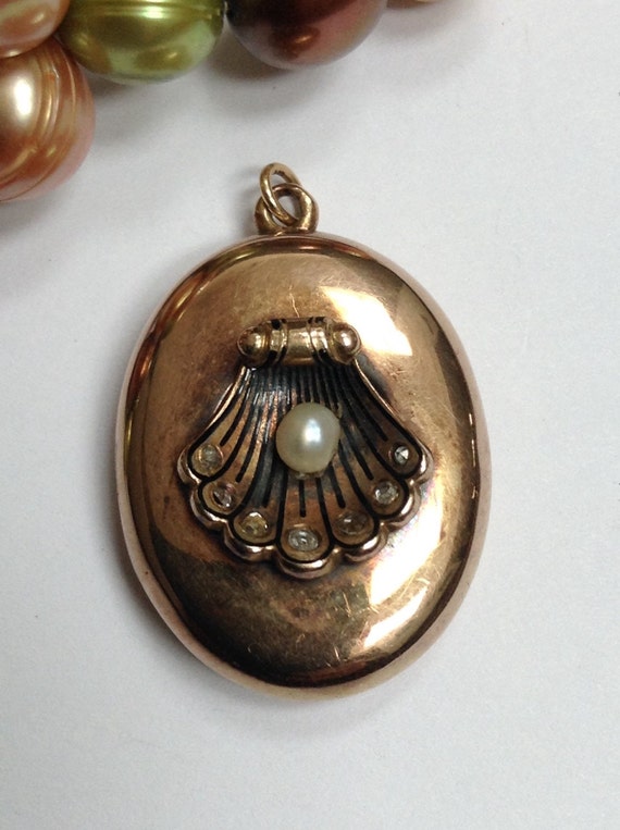 Buy an Antique Victorian Locket | 14K Gold Locket