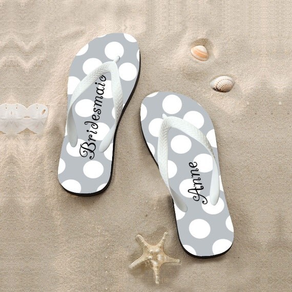 flip flops for party guests