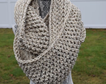 The Paige | Chunky Double-sided Crochet Infinity Scarf | Oatmeal