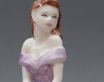 Porcelain Vintage Figurine Amanda 16 by COALPORT is a beautifully romantic figurine from their Debutantes Collection