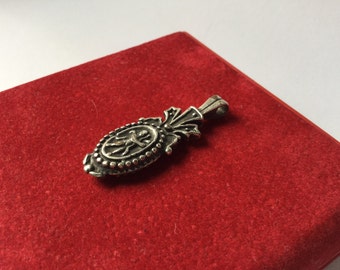 White metal Victorian Pendant Victorian charm-Cupid Cupid in white metal