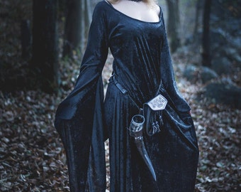 Velvet Medieval Dress - MAKE TO ORDER
