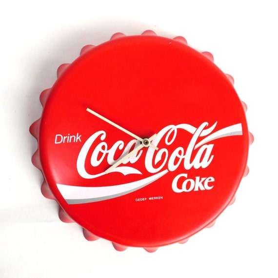 Coca Cola Clock. Vintage Coca Cola Bottle Cap Clock. Retro