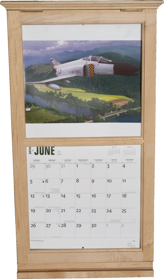 Calendar Frames Calendar Holder for 12 and 13 by FrameyourCalendar