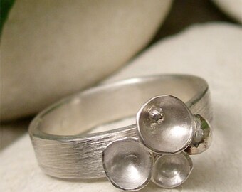Sterling Silver Ring, Unique Organic Pod and Silver Seed Ring, Brushed Silver Ring Band, Artisan Ring, Nature Cluster Ring, Natural Jewelry