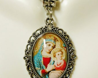 Our Lady of Perpetual Help pendant and chain - AP05-259