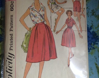 Vintage Simplicity 3008 Playsuit, Separates, Skirt, Blouse, Shorts Summer Wardrobe Sewing Pattern 35 Inch Bust